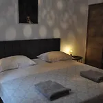 Vila Kamenjak Volme, Cousy House With Pool