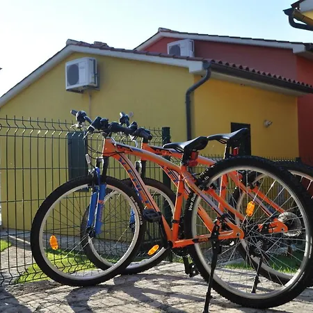 Kamenjak Volme, Cousy House With Pool Vila *