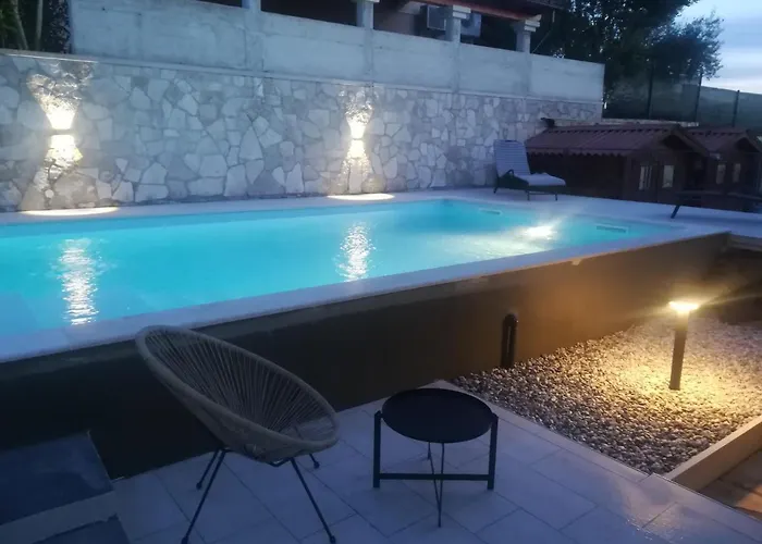 Kamenjak Volme, Cousy House With Pool * Banjole