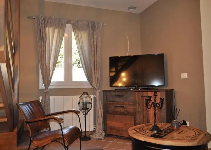 Kamenjak Volme, Cousy House With Pool Banjole